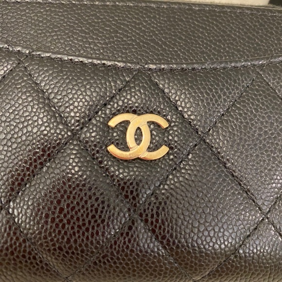 Authentic Chanel compact wallet or card holder - Picture 3 of 7